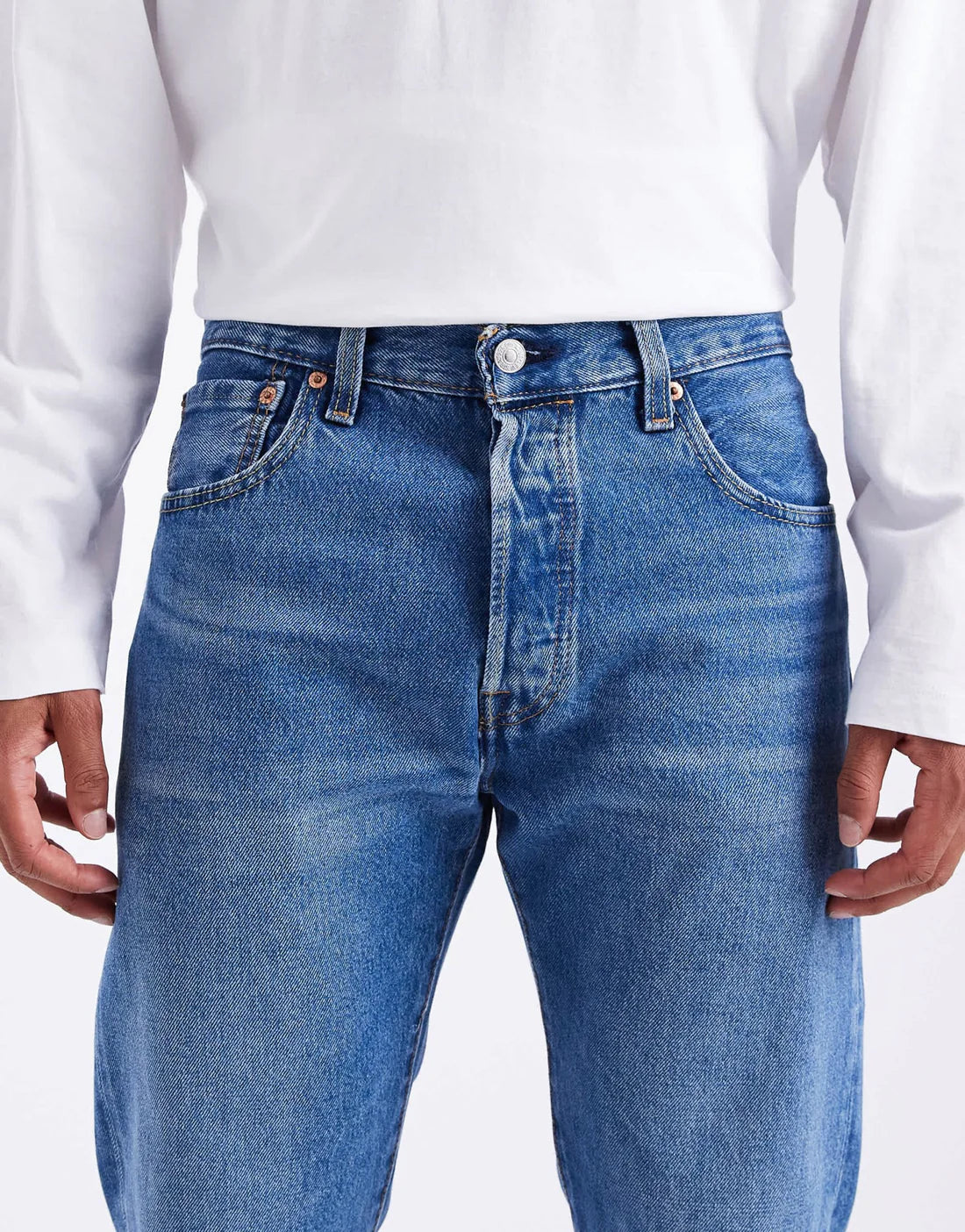 Levi's 501 '93 relaxed straight jeans in mid wash