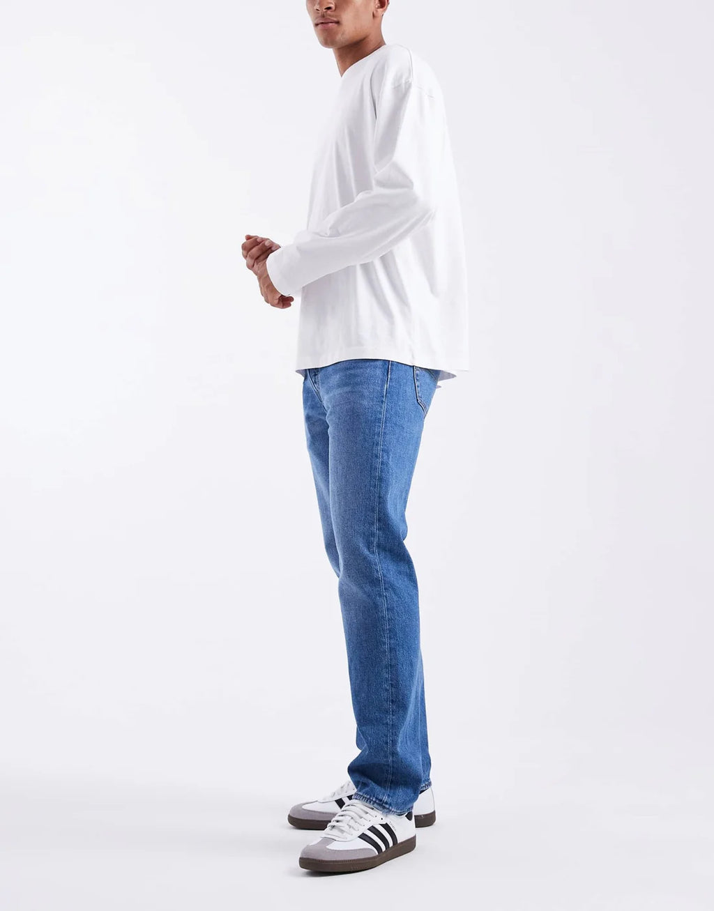 Levi's 501 '93 relaxed straight jeans in mid wash