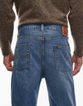 Levi's 565 loose straight lightweight jeans in mid wash